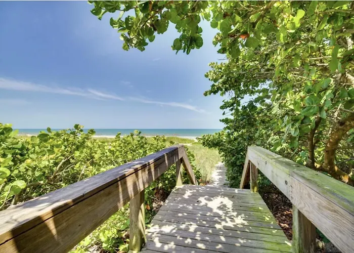 Luxury 2Bd 2Bth Condo 5